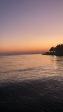 Cadde Bostan Coast - Seaside and calm - Romantic sunset in the sea of Marmara - Beautiful sunset and calm people - Prince Islands - Sea - Seaweeds - Sunset - Seaweed - Life and waves in the sea