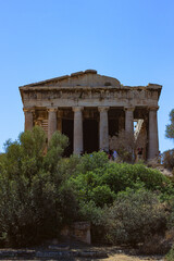 Obraz premium Theseum, temple in Athens dedicated to Hephaestus and Athena as patrons of the arts and crafts.