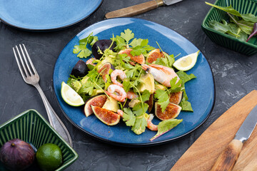 Shrimp salad with figs.