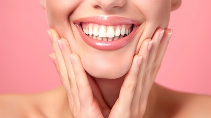 Obraz premium Girl smiling with perfect smile and white teeth