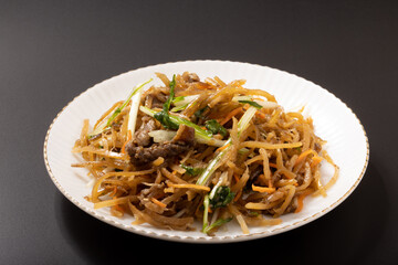 きんぴらごぼうと水菜のサラダ（牛肉入り）