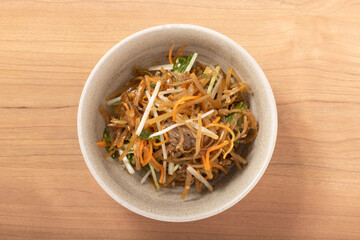 きんぴらごぼうと水菜のサラダ（牛肉入り）