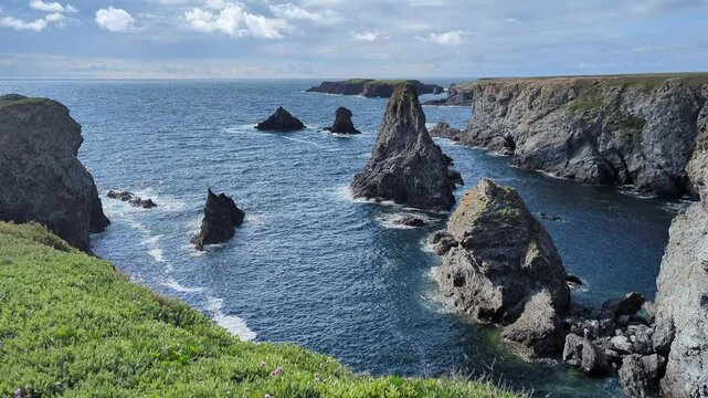 PXL_2024The Aiguilles de Port-Coton at Belle-Ile-en-Mer become celebre needle rocks after been painted by the impressionist Claude Monet at the end of the 19e century (Goulphar, Bangor, 0522_161027221