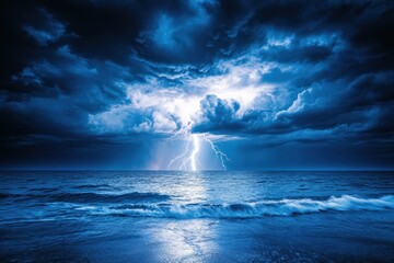 Naklejka premium Lightning striking the ocean