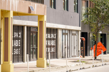 Retail spaces remain unoccupied after covid at Downtown Miami Sep 2024