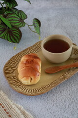 sweet, delicious and delicious traditional Indonesian cake. This cake is suitable for relaxing.