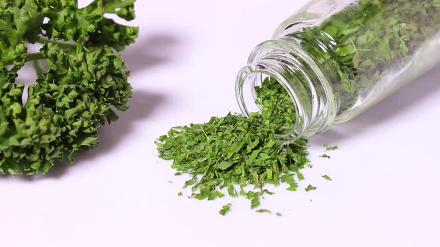 パセリとドライパセリ　回転