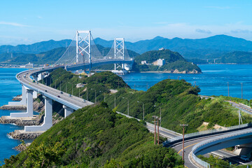 大鳴門橋の写真。淡路島の観光イメージ。