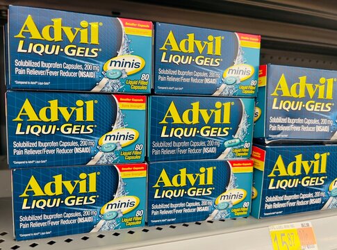 Advil Liqui-Gels minis pain relief pills on display.