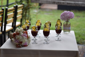 easter table setting with flowers