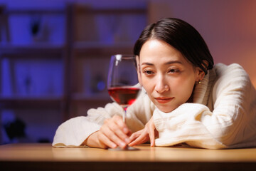 二日酔い　女性