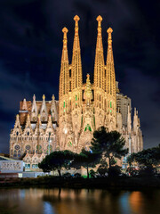 Sagrada Familia at night