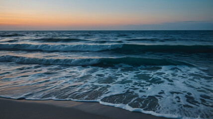 Obraz premium Rolling waves crashing on the seashore with dusk sunset sky cover image. Nature seascape background design for copy space.