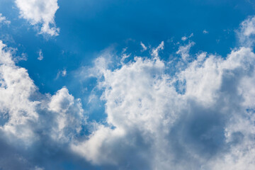 秋の青空と雲のコントラスト 6