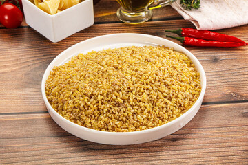 Dry wheat bulgur fow cooking