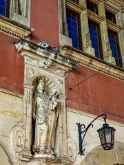 statue of the virgin mary