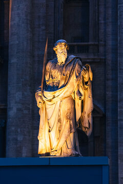 Statue of St. Paul sculpted in 1838 by Adamo Tadolini