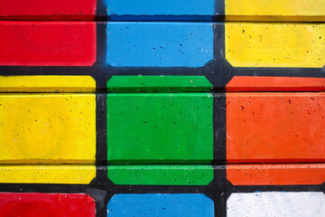 mur peint , carré de couleur primaire