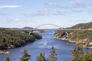 Il ponte di Svinesund sull'Iddefjord sul confine tra Norvegia e Svezia