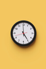 Circle clock with hour and minute hands on the background. Concept of management time, working hours and alarm clock notification. 3D illustration, vertical