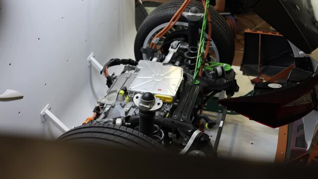 battery and engine on an electric car