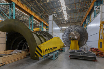 Assembly of a steam turbine rotor in a plant workshop. © Елена Бионышева-Абра