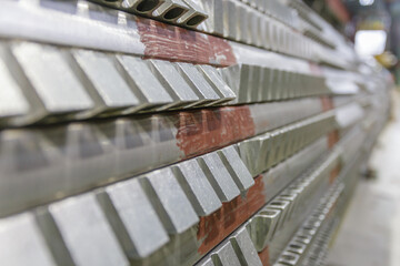 Obraz premium Large rotor in a factory workshop.