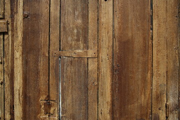 Porte en bois vernis 