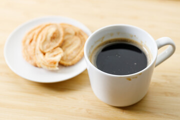 Palmier butterfly puff and Coffee