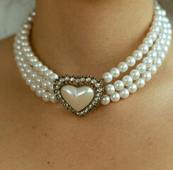 pearl necklace