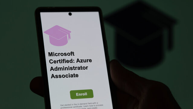 Microsoft Certified: Azure Administrator Associate program. A student enrolls in courses to study, to learn a new skill and pass certification. Text in French