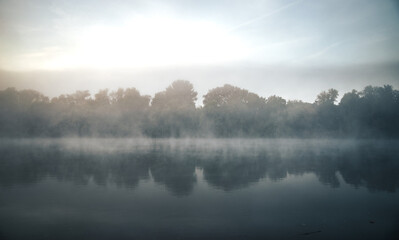 Fototapeta premium Foggy morning river