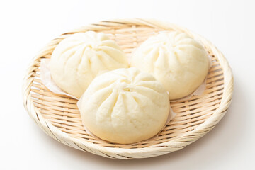 白背景に中華まん
