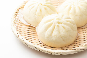 白背景に中華まん
