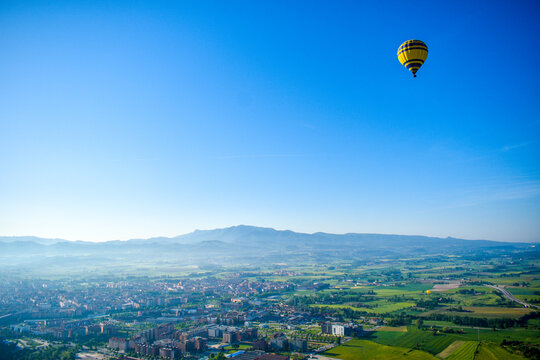 Volando en globo aerost&aacute;tico, hot air balloon, Vic, Osona, catalunya