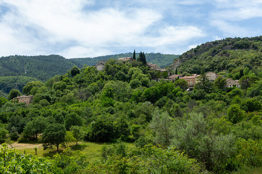 Naves in the mountains