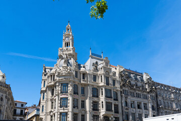 Avenida dos Aliados is an important street in the parish of Santo Ildefonso, in the downtown area of ​​the city of Porto, Portugal. West front of Avenida dos Aliados, seen from the south