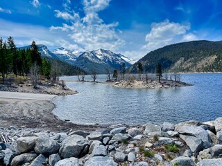 Lake Como Montana in the Spring with the Bitterroot Mountains.