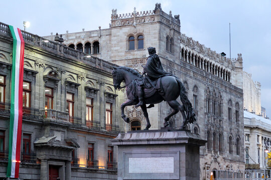 latin america, zocalo, downtown, historical, artistic, horse, national art museum, attraction, tacuba, public, night, heritage, charles iv, national, mexican, statue, monument, museo nacional de arte,