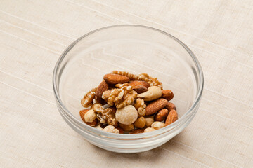 A pinch of nuts