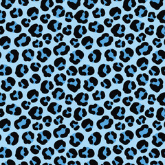 bold and vibrant blue leopard print  seamless pattern with black spots. Perfect for fashion, home decor, or any project needing a trendy and eye-catching design © pattern_boom