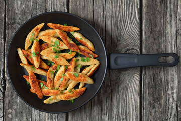 Schupfnudeln, German potato noodles in a skillet