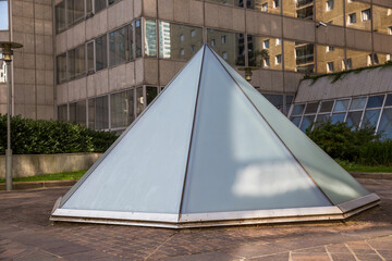 tent in the forest © Евгения Смульская