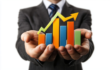 Mani che tengono un grafico con un trend crescente. Investimenti. Finanza