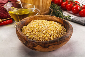 Dry wheat bulgur fow cooking