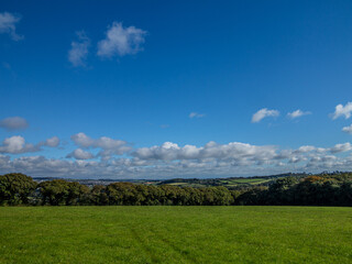 Obraz premium Cornish Autumn Landscape with blue sky