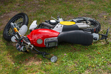 Fallen over motorbike . Motorbike crash . Umgest&uuml;rztes Motorrad . Motorbike crash