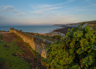 Obraz premium Golden hour image at Birling Gap, Sussex, UK