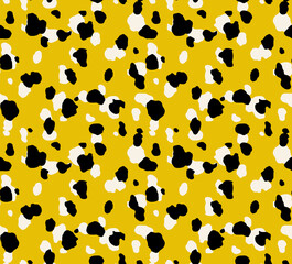Seamless leopard pattern, animal print.