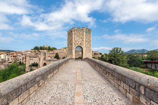 Picturesque medieval town of Besal&uacute;. Girona, Costa Brava. Catalonia. Spain